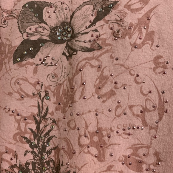 5/$25 Pink One World 3/4 sleeve XL - Picture 2 of 6